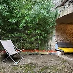 Mazet De Jade Hébergement de vacances Vallon-Pont-dʼArc